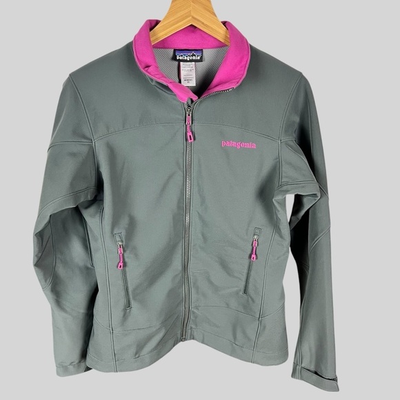 PATAGONIA WOMENS FULL ZIP POLARTEC WINDBLOC SOFTSHELL JACKET - Picture 1 of 5